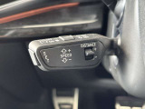 ●アダプティブクルーズコントロール『設定した速度で前方車両に追いつくと、安全な車間距離を自動で調整して前方車両を追従します。長距離ドライブでの疲労を軽減する大変重宝する機能です。』