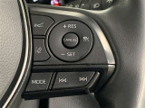 レーダークルーズコントロール(車速追従機能)付きです。車速に応じて追従支援してくれるので、ロングドライブも快適です。詳細は販売店スタッフまでおたずねください。