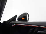 各モデルの情報がインプットされた専用テスターで過去の細かな不具合を確認し、モデルの各部位ごとに専用スペシャルツールを用いて整備します。