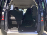 3列目を倒すと広い荷室が生まれます♪