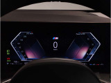 『運転』に対するBMWのこだわりはメーターパネルにも表れております。視野性の良いメーターパネルは疲労感の軽減と、運転の楽しさをもたらしてくれます。