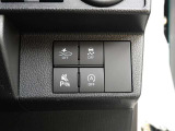 衝突被害軽減ブレーキ&横滑り防止装置&コーナーセンサーで安全運転のサポートをしてくれます※あくまでも補助的な装置なので安全運転を心がけましょう。