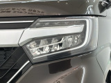 LEDヘッドライトは、点灯の瞬間から最大光量を発揮し、突然暗くなるトンネルなどでの安定感を高めます。