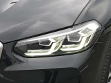 LEDのパワフルな白色光は太陽光の特性に近く、優れた視認性を発揮します。