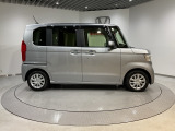 弊社は車両販売価格に、整備代金が含まれております。納車時までにホンダの整備士がしっかりと点検整備をさせていただいておりますので、安心してお買い求めいただけます。