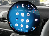 Apple CarPlayやAndroid Autoなど様々なアプリケーションがインストールされています!