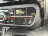冷えが気になる方にもうれしい、運転席&助手席シートヒーター。