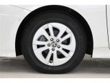 タイヤサイズ(195/65R15)です。