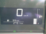 走行、2751KMです。