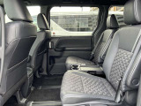 両側パワースライドドア付きだから、狭い駐車スペースなどでの 乗り降りラクラク!小さなお子さまのいるご家庭には嬉しい装備。