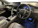 すっきりとしたデザインの内装は、さすがトヨタ車の上品さを感じます。