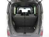 トランクの間口が広く、荷物の出し入れがしやすく便利です♪