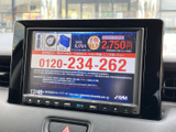 停車中には、テレビや動画をお楽しみいただけます。休憩時間や待ち時間に、リラックスした時間を過ごせます。