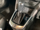 全てのトランスミッションのメリットを兼ね備えた理想的なAT、それがSKYACTIV-DRIVE(スカイアクティブドライブ)。「滑らかな変速」「ダイレクト感のあるシフトフィール」そして「低燃費」が特長です!