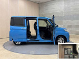 スライドドアは子供やお年寄りでも乗り降りしやすい!狭い場所に駐車した時、壁や隣の車にドアをぶつける心配もありません。雨の日で濡れにくく、お子様のいるママにもおススメな機能です!☆助手席側は電動♪☆