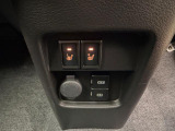 【シートヒーター】心も体も温めてくれるシートヒーター機能が付いています!寒い日でも快適に運転が出来ます♪
