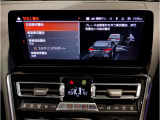 【ⅰドライブナビゲーション】文字情報も鮮明に表示する高解像度カラーディスプレイを採用。視認性に優れた地図デザインと特徴的な建造物を目印にした描写表示で現在位置を把握できます。地図データの更新も可能です