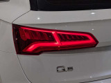 【LEDテールライト】後方車からの視認性も良く、ウインカーは、シーケンシャルを採用! アウディらしいデザインが特徴です!!