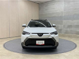 お車購入のポイントとなるフロントマスクです。上質で迫力あるデザインですね☆☆