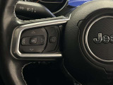 Jeepは、「自由も、冒険も、熱いチャレンジも、美しい自然があってはじめてRealに楽しめる」という信念から、車と自然との幸せな共存を目指し、複数の団体とともに日本の森林環境の保護・再生に取り組んでいます。