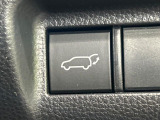 【パワーバックドア】スマートキーや運転席のボタンを押すだけでリアゲートが自動で開閉します!荷物を持っている時や、高い位置にあるバックドアを閉める際に便利な機能です♪