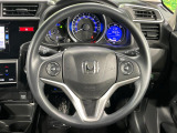 【ステアリングスイッチ】運転中、前方から目線をそらすことなく、オーディオ等の操作が可能な便利機能!安心&快適なドライブを演出してくれます♪