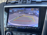 バック時の安全確認をサポート。狭い場所でもスムーズな駐車をアシストし、運転の負担を軽減します。