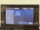 いまや必須装備「ナビゲーション」搭載!知らない場所に、スイスイッとドライブ。なんて便利な機能でしょうか?もう、これなしではハンドルを握れませんね!でも、運転中の操作は危険ですのでご注意ですね♪
