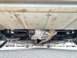 【下廻り防錆塗装】下回りの防錆加工も大人気オプションです。下回りを融雪剤などから長期間お守り致します。是非お車と一緒にご検討くださいませ。