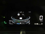 見やすいメーターパネルで安全運転のお役に立ちます!!