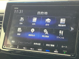 直感的な操作で目的地設定がスムーズに行えます。多彩な機能で快適なドライブをサポートし、普段の移動もより楽しくしてくれるでしょう。