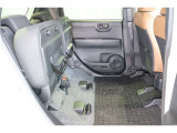 HONDA独自の機構!リアシートはチップアップ(跳ね上げ)することにより背の高い荷物も楽々積み込みすることが可能!!より空間を有効にするためにも大変便利なシートアレンジになります!!