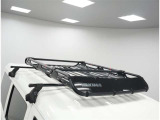 YAKIMAオフグリッドセット(Mサイズ):車体上部に頑丈でスタイリッシュな積載スペースを確保し、キャンプギアやアウトドア用品を積載・運搬することが出来ます。