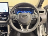 ステアリングスイッチ搭載!手を離さずに手元のスイッチでさまざまな操作が可能。運転中、視線をそらさなくても操作ができて安全です!