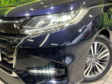 【LEDヘッドライト】悪天候や夜間走行時も良好な視界を確保し安心して運転できる高輝度LEDヘッドライトを装備!点灯速度が早く、消費電力も抑えられています。