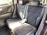 カープレシャスでは当社指定の認証工場又はディーラーにて点検・整備を行い全車記録簿を発行し納車致します!