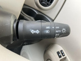 操作しやすい位置に配置されたウインカーレバー。スムーズな車線変更や右左折をサポートします。