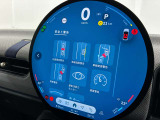 ★MINIには6個のエアバッグを標準装備。運転席/助手席エアバッグ、サイド・エアバッグ、ヘッド・エアバッグ。