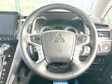 【純正革巻きステアリング】上質な革を使用することで、手にしっかり馴染みとても運転しやすいハンドルです♪
