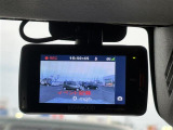 【ドライブレコーダー】映像・音声などの運転中の記録を残します。事故などを起こした起こされた時の証拠になりえますので、もしも時でも安心ですね。