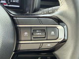 【レーダークルーズコントロール】前方の車両に合わせて加減速を自動制御するレーダークルーズコントロール。渋滞や高速道路での運転負担を軽減し、快適なドライブを提供します。