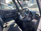 在庫車両に関してはお客様により良いものをご提供する為に品質に拘って仕入れを行っております。各お車の状態はそれぞれですのでご商談時に当店スタッフがご説明させて頂きますのでご安心くださいませ。