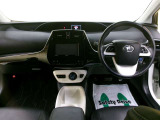 プリウス 1.8 A プレミアム ツーリングセレクション E-Four 4WD 