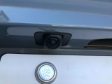 【バックカメラ】駐車時に安心のバックカメラが装備されています!