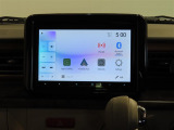 ディスプレイオーディオを装備。スマホとクルマをつなぐことで、これまでのナビに加えて、いろんなサービスが楽しめます。