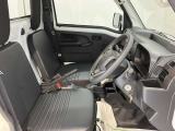 中古車は一物一価、同じようなお車でも、整備状況、外内装の状態など様々です。
