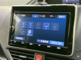 ラジオやディスク、テレビ、Bluetoothなど、選べる音源が画面に一覧表示されます。使いたい項目を見つけやすく、音楽や音声を楽しみたい日常の移動に便利です。