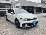 アフターサービスは全国のVolkswagen正規ディーラーで対応。遠方のお客様も安心してご購入いただけるよう、丁寧にサポートいたします。