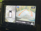 【マルチアラウンドモニター】専用のカメラにより、上から見下ろしたような視点で360度クルマの周囲を確認することができます☆死角部分も確認しやすく、狭い場所での切り返しや駐車もスムーズに行えます。