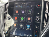 テレビの項目が画面上に用意され、停車中に映像や番組を楽しみたい場面で活躍します。ラジオやメディアなどの選択肢も並び、停車中に使う機能を見分けやすい表示です。